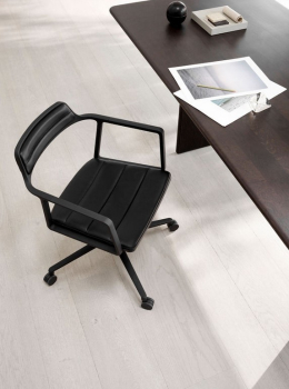Vipp 452 Swivel Bürostuhl mit Rollen schwarz